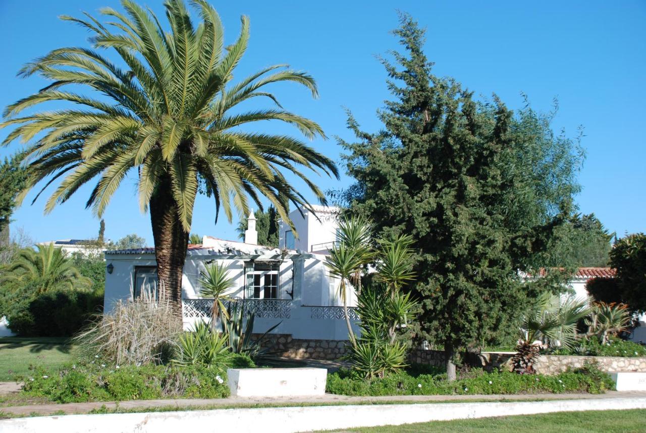 CASA BEACHCOMBER Le jardin des Arts Lagos Exterior foto