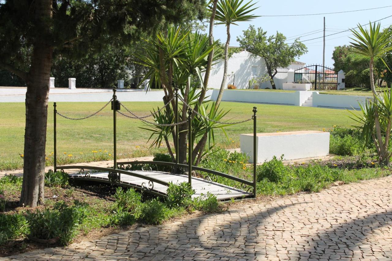 CASA BEACHCOMBER Le jardin des Arts Lagos Exterior foto