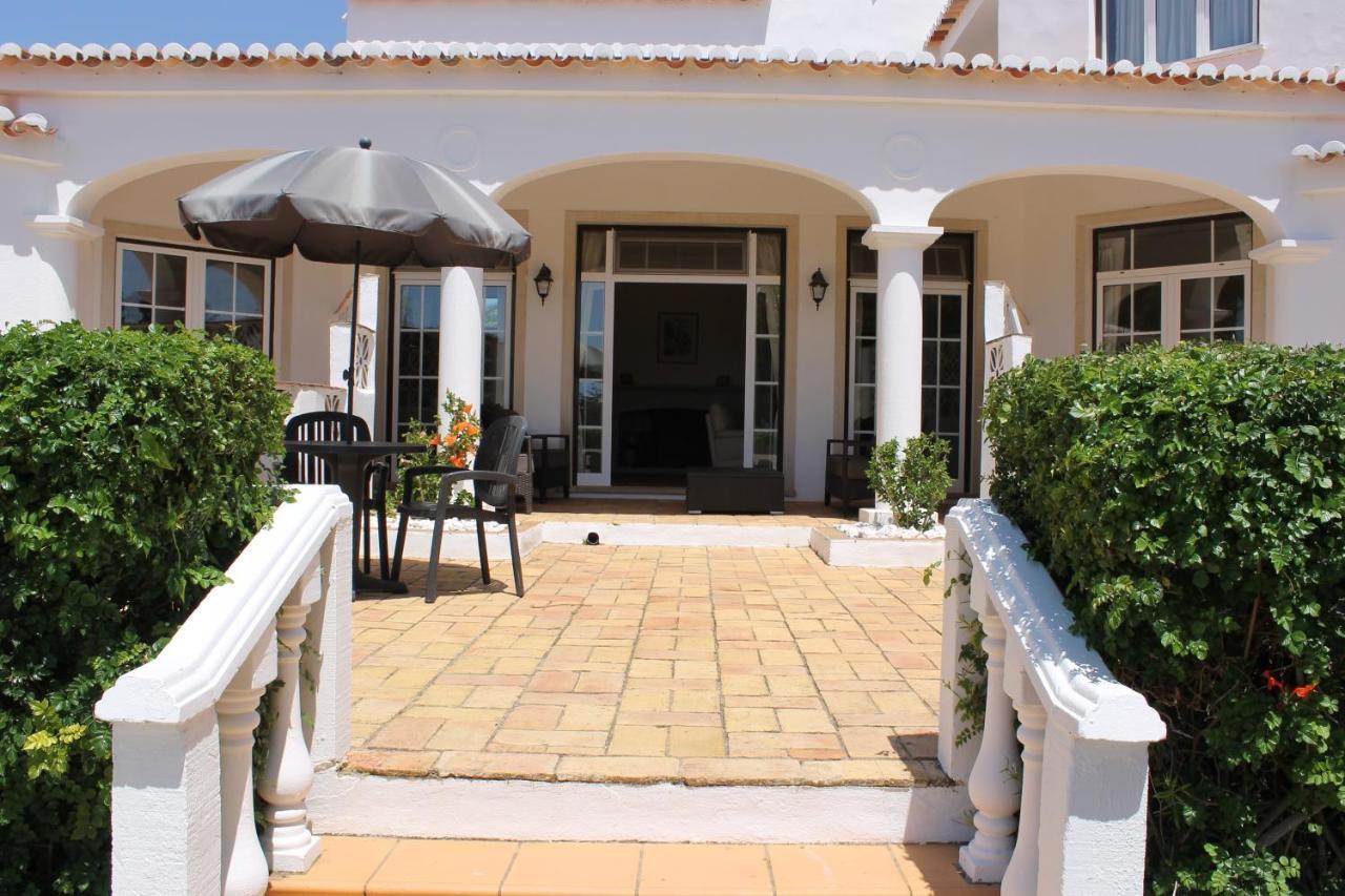 CASA BEACHCOMBER Le jardin des Arts Lagos Exterior foto