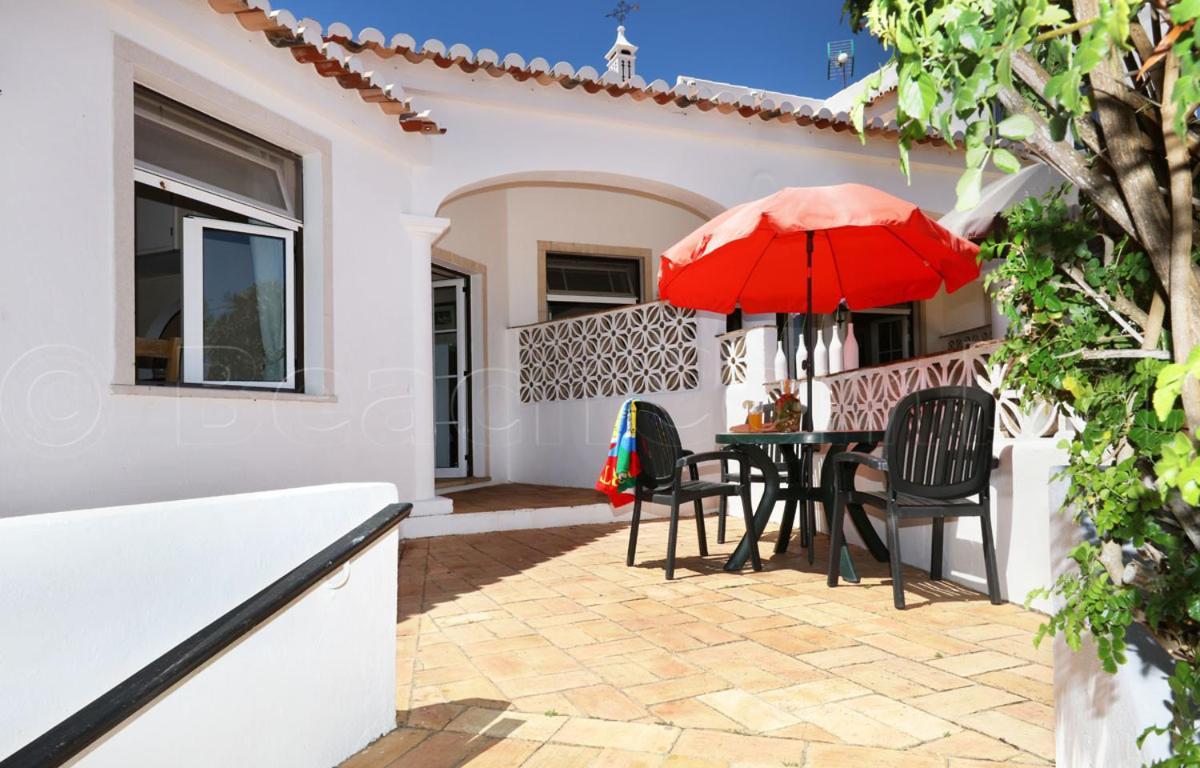 CASA BEACHCOMBER Le jardin des Arts Lagos Exterior foto